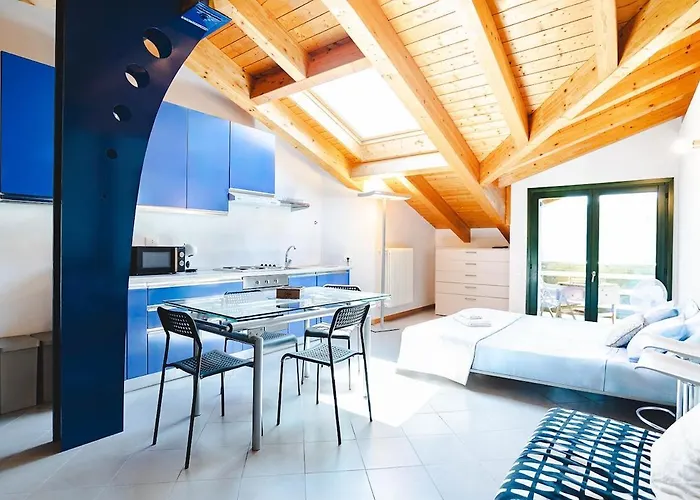 Апартаменты Panoramic Refuge 5-baita Blu *
